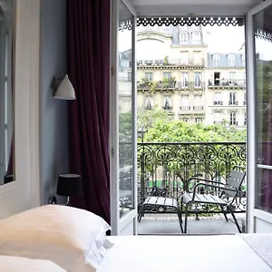 Stella Etoile 3*, Paris France